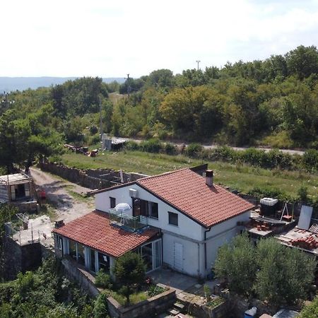 Apartments Pomjan Pogled Na Gore 외부 사진