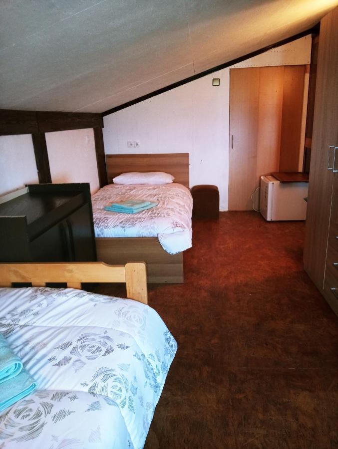 Apartments Pomjan Pogled Na Gore 외부 사진