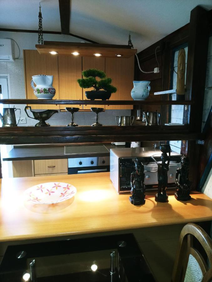 Apartments Pomjan Pogled Na Gore 외부 사진