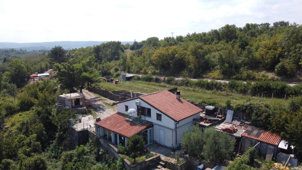 Apartments Pomjan Pogled Na Gore 외부 사진
