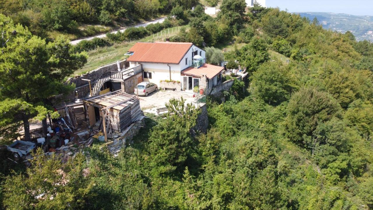 Apartments Pomjan Pogled Na Gore 외부 사진